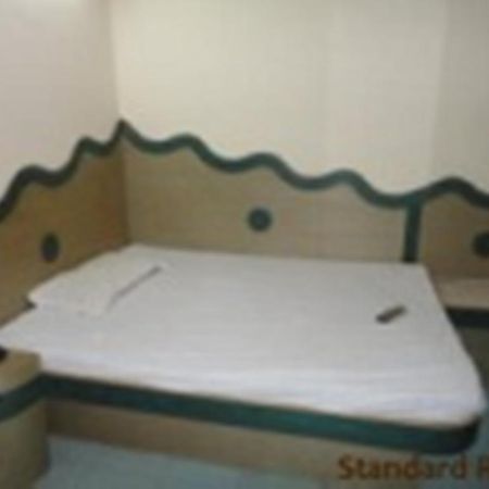 Hotel Hans International Nuova Delhi Esterno foto