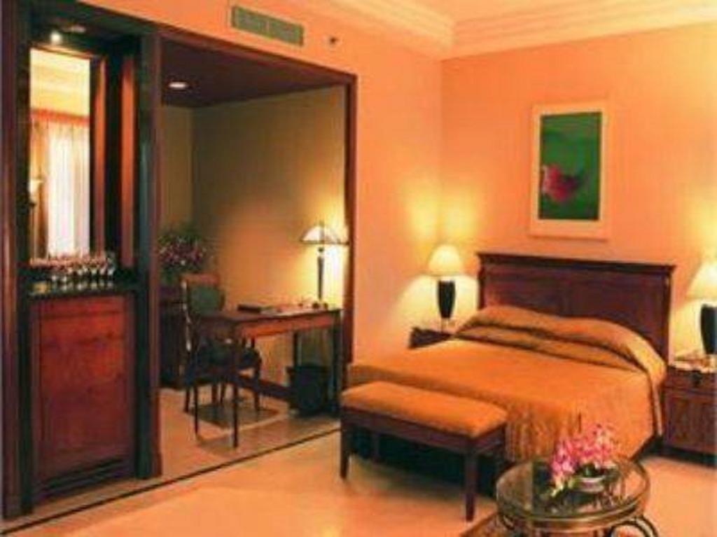 Hotel Hans International Nuova Delhi Camera foto